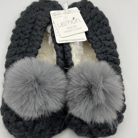 Pom Pom Ballerina  Hand Knit women's Slippers size S/M (5-7) - Picture 4 of 6